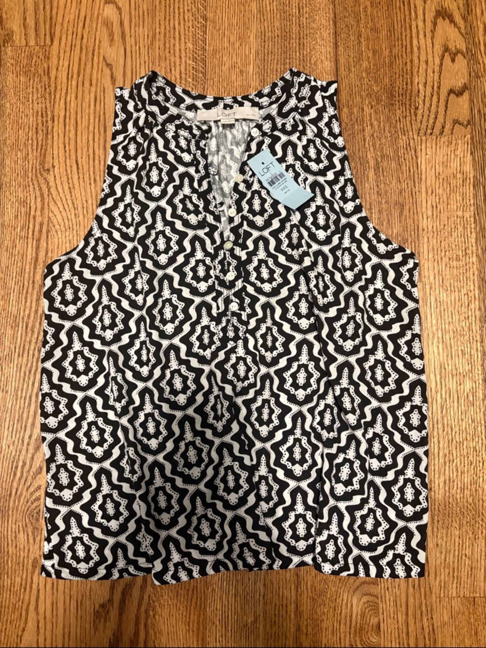 LOFT Sleeveless Blouse